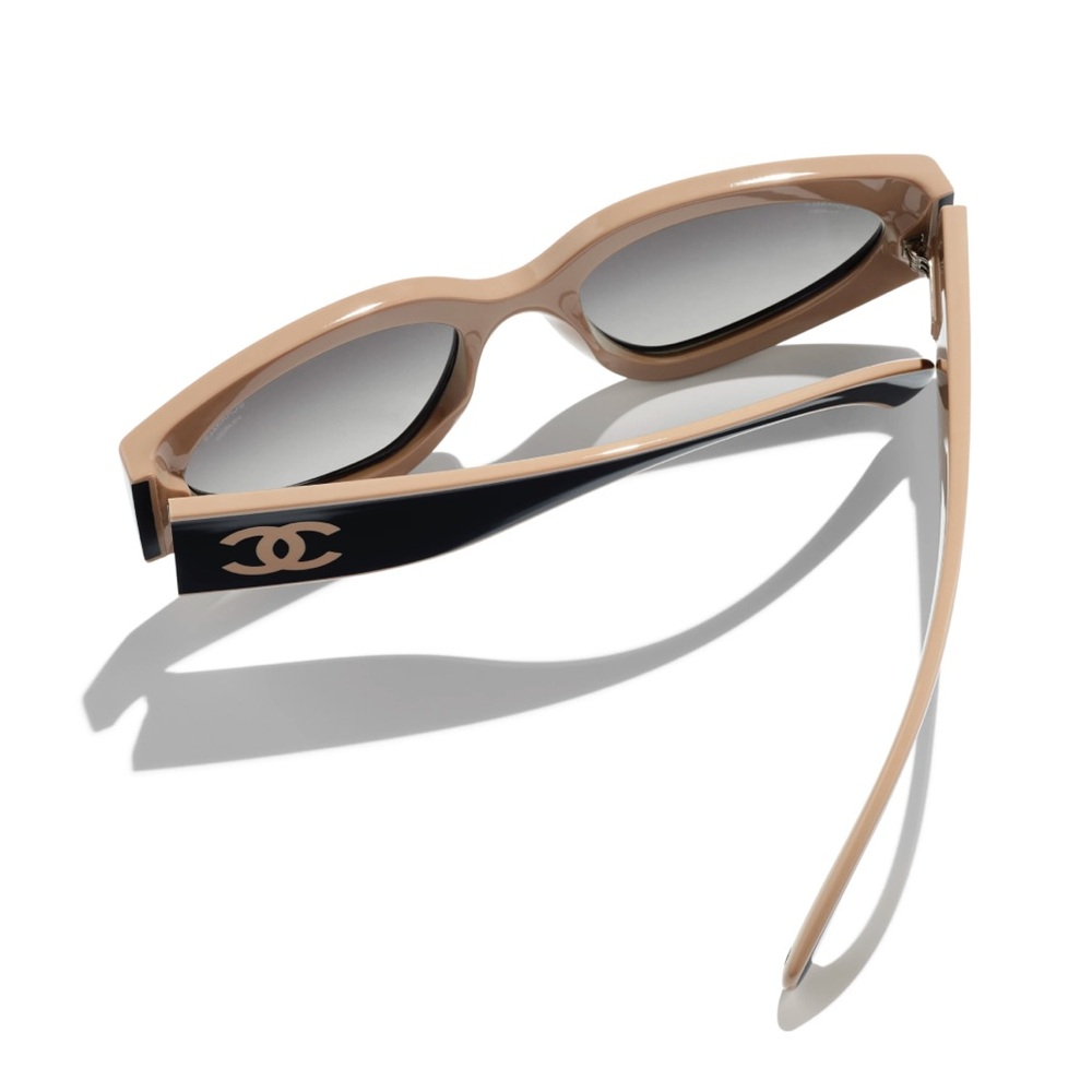 CHANEL CAT EYE SUNGLASSES - Picture 2 of 6